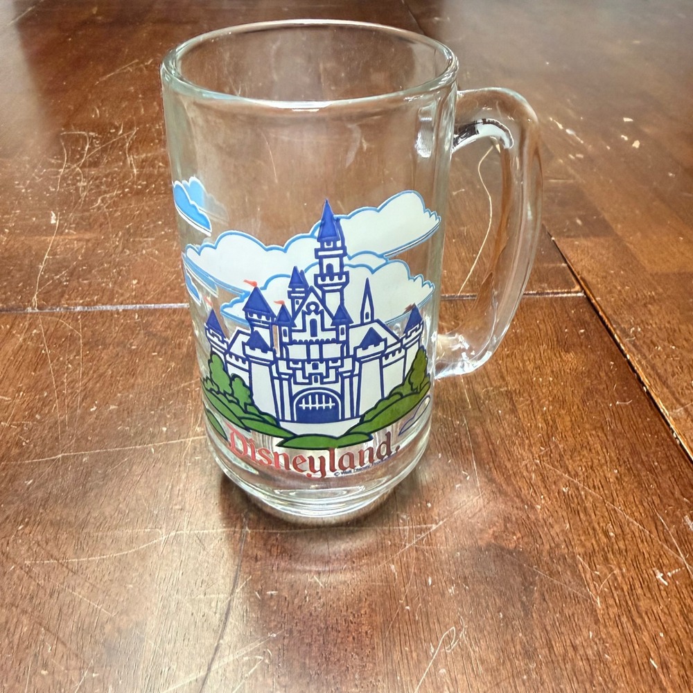 Disney Glass Mug Unisex OS Clear‎ Vintage Sleeping Beauty Castle Stein